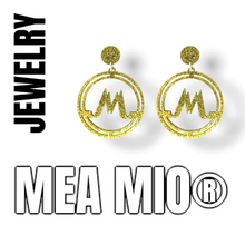 Charger l&#39;image dans la galerie, MEA MIO kleine logo oorbellen goud - www.meamio.com